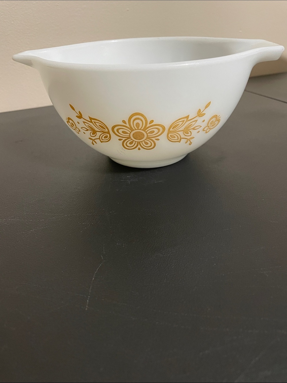 Vintage Pyrex Butterfly Gold Cinderella Bowl #441 1.5 Pint